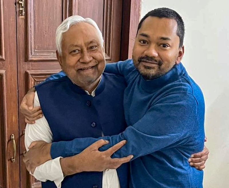 ਬਿਹਾਰ ਦੀ ਸਿਆਸਤ ''ਚ ਵੱਡਾ ਉਲਟਫੇਰ ! JDU ''ਚ ਐਂਟਰੀ ਮਾਰਨਗੇ ਨਿਤੀਸ਼ ਕੁਮਾਰ ਦਾ ਪੁੱਤ ਨਿਸ਼ਾਂਤ