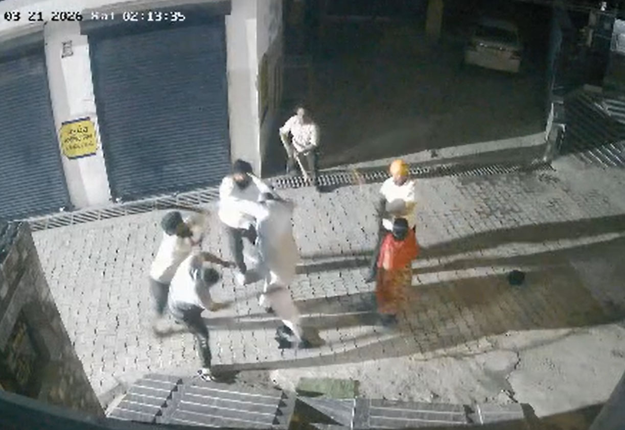 ਪੰਜਾਬ 'ਚ ਮੌਜੂਦਾ ਸਰਪੰਚ ਤੇ ਸਾਬਕਾ ਸਰਪੰਚ ਵਿਚਾਲੇ ਖੂਨੀ ਝੜਪ, ਚੱਲੇ ਤੇਜ਼ਧਾਰ ਹਥਿਆਰ