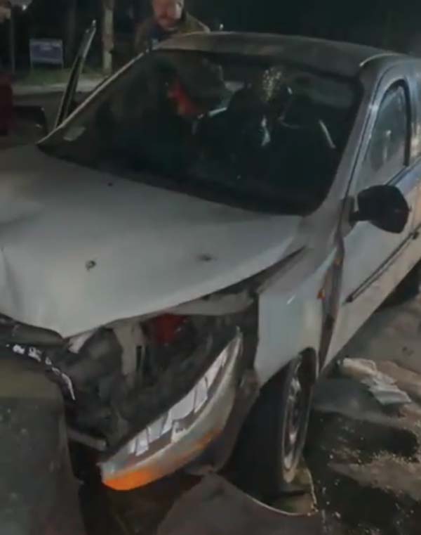 ਮਕਸੂਦਾਂ ਫਲਾਈਓਵਰ ਨੇੜੇ ਕਾਰ ਡਿਵਾਈਡਰ ਨਾਲ ਟਕਰਾਈ, ਏਅਰਬੈਗ ਖੁੱਲ੍ਹੇ