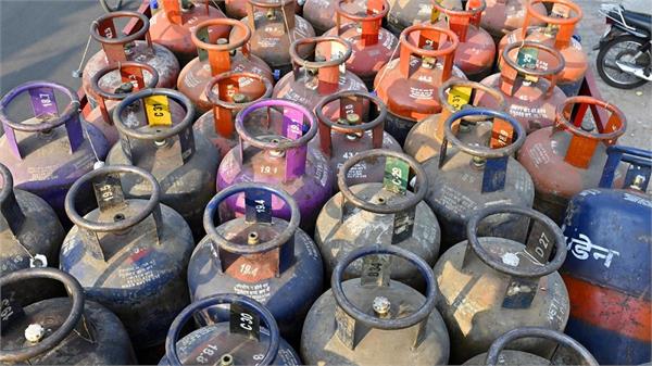 central government  lpg quota  neeraj mittal  letter  states