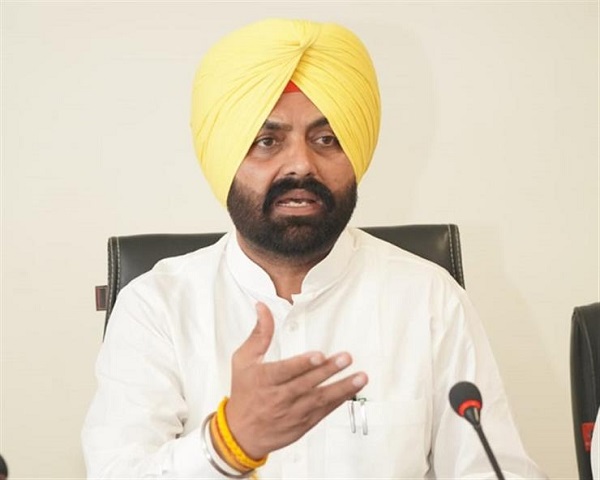 ਲਾਲਜੀਤ ਭੁੱਲਰ ਅੰਮ੍ਰਿਤਸਰ ਅਦਾਲਤ ''ਚ ਪੇਸ਼