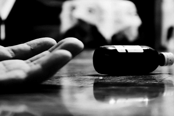 ਪਤਨੀ ਦੀ ਮੌਤ ਤੋਂ ਦੁਖੀ ਵਿਅਕਤੀ ਨੇ ਪੀਤੀ ਸਪਰੇਅ, ਹਾਲਤ ਨਾਜ਼ੁਕ