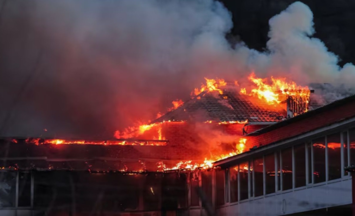 ਇਰਾਨ ਜੰਗ ਵਿਚਾਲੇ ਰੂਸ ਨੇ ਯੂਕ੍ਰੇਨ ਵੱਲ ਦਾਗ''ਤੇ ਮਿਜ਼ਾਈਲ ਤੇ ਡਰੋਨ ! 4 ਲੋਕਾਂ ਦੀ ਹੋਈ ਮੌਤ