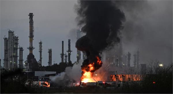 israeli refinery fire