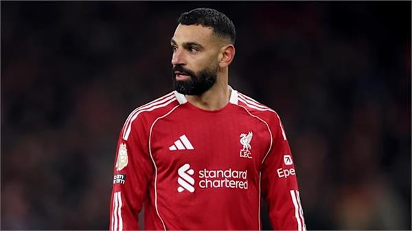 liverpool lose to wolves despite salah  s goal