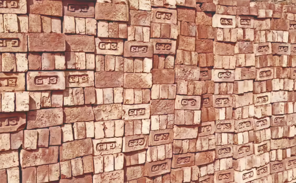 ਪੰਜਾਬ ''ਚ ਅਸਮਾਨੀ ਚੜ੍ਹੇ ਇੱਟਾਂ ਦੇ ਭਾਅ, ਪ੍ਰਤੀ ਹਜ਼ਾਰ ਇੱਟ ਦਾ ਮੁੱਲ ਸੁਣ ਲੱਗੇਗਾ ਝਟਕਾ