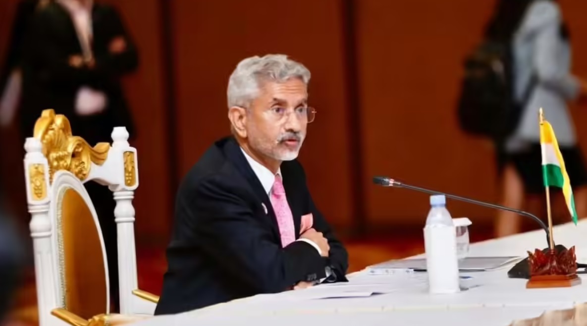 2 ਦਿਨਾਂ ਦੌਰੇ ''ਤੇ ਬ੍ਰਸੇਲਜ਼ ਪਹੁੰਚੇ ਵਿਦੇਸ਼ ਮੰਤਰੀ ਜੈਸ਼ੰਕਰ ! ਭਾਰਤ ਤੇ EU ਵਿਚਾਲੇ ਕਈ ਅਹਿਮ ਮੁੱਦਿਆਂ ''ਤੇ ਹੋਵੇਗੀ ਚਰਚਾ