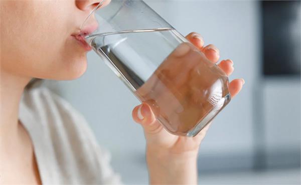 how many glasses of water should you drink throughout the day