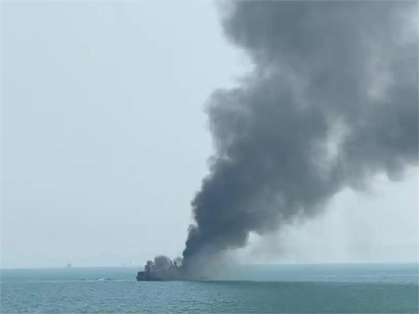 iran claims missile strike on us oil tanker in persian gulf