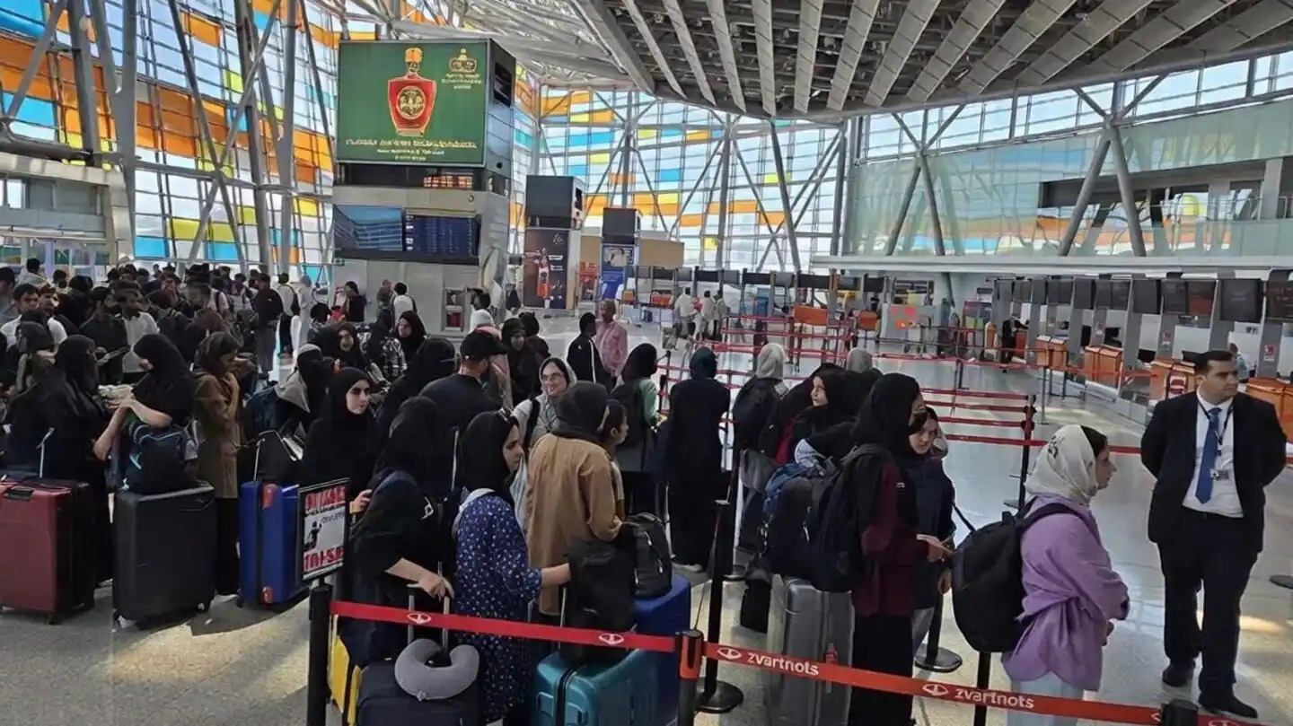 ਜੰਗ ਵਿਚਾਲੇ ਇਰਾਨ ਤੋਂ ਆਈ Good News ! 500 ਤੋਂ ਵੱਧ ਭਾਰਤੀਆਂ ਨੂੰ ਕੀਤਾ ਗਿਆ Rescue