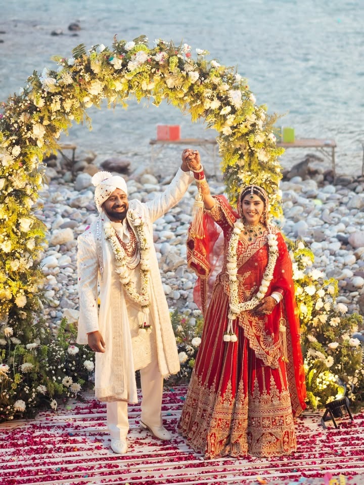 ''ਬਿੱਗ ਬੌਸ 18'' ਫੇਮ ਰਜਤ ਦਲਾਲ ਨੇ ਕਰਾਇਆ ਵਿਆਹ, ਤਸਵੀਰਾਂ ਕੀਤੀਆਂ ਸਾਂਝੀਆਂ