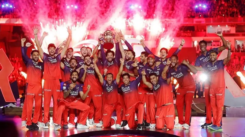 ਦਿਨੇਸ਼ ਕਾਰਤਿਕ ਨੇ ਚੁਣੀ RCB ਦੀ ''ਆਲ ਟਾਈਮ XI'': ਕੋਹਲੀ ਨਹੀਂ, ਪਾਟੀਦਾਰ ਹੋਣਗੇ ਕਪਤਾਨ!