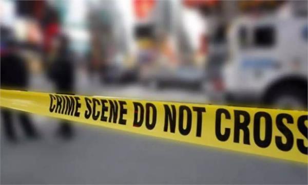 five people  including three children  found dead in a rented house