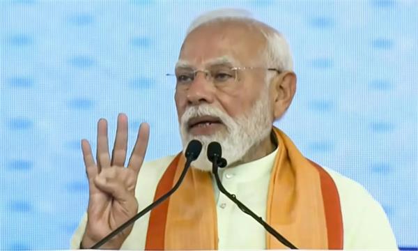 pm modi launches projects worth rs 4 400 crore in madurai