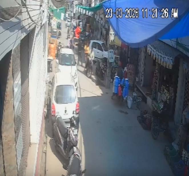 ਕਪੂਰਥਲਾ ''ਚ ਤੇਜ਼ਧਾਰ ਹਥਿਆਰਾਂ ਨਾਲ ਨੌਜਵਾਨ ’ਤੇ ਜਾਨਲੇਵਾ ਹਮਲਾ, ਘਟਨਾ ਕੈਮਰੇ ''ਚ ਕੈਦ