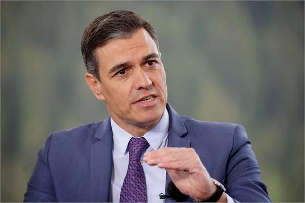 spanish pm criticizes iran war after trump s trade threat