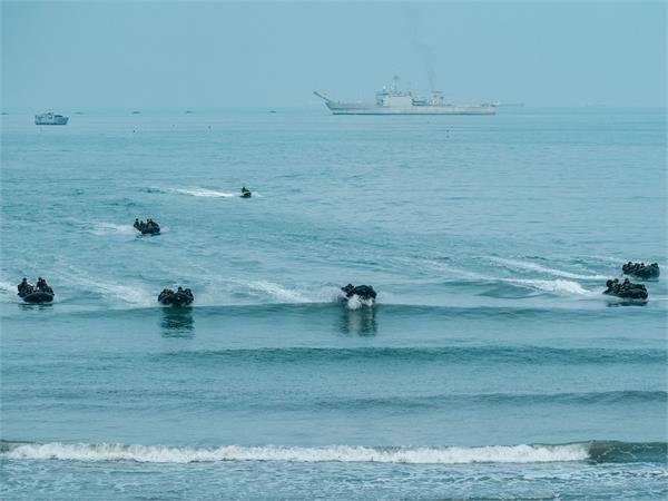 taiwan detects 6 chinese naval vessels around itself