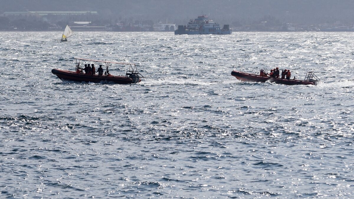 ਇੰਡੋਨੇਸ਼ੀਆ ''ਚ ਕਿਸ਼ਤੀ ਹਾਦਸਾ ; ਬਚਾਏ ਗਏ 21 ਲੋਕ