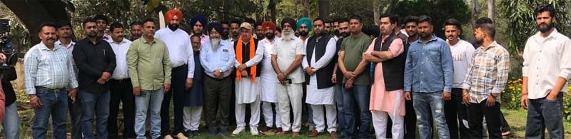 ਗੈਰ-ਕਾਨੂੰਨੀ ਮਾਈਨਿੰਗ ਵਿਰੁੱਧ ਸਿਆਸੀ ਪਾਰਟੀਆਂ ਇਕਜੁੱਟ, ਸਰਕਾਰ ਨੂੰ ਦਿੱਤਾ 15 ਦਿਨਾਂ ਦਾ ਅਲਟੀਮੇਟਮ