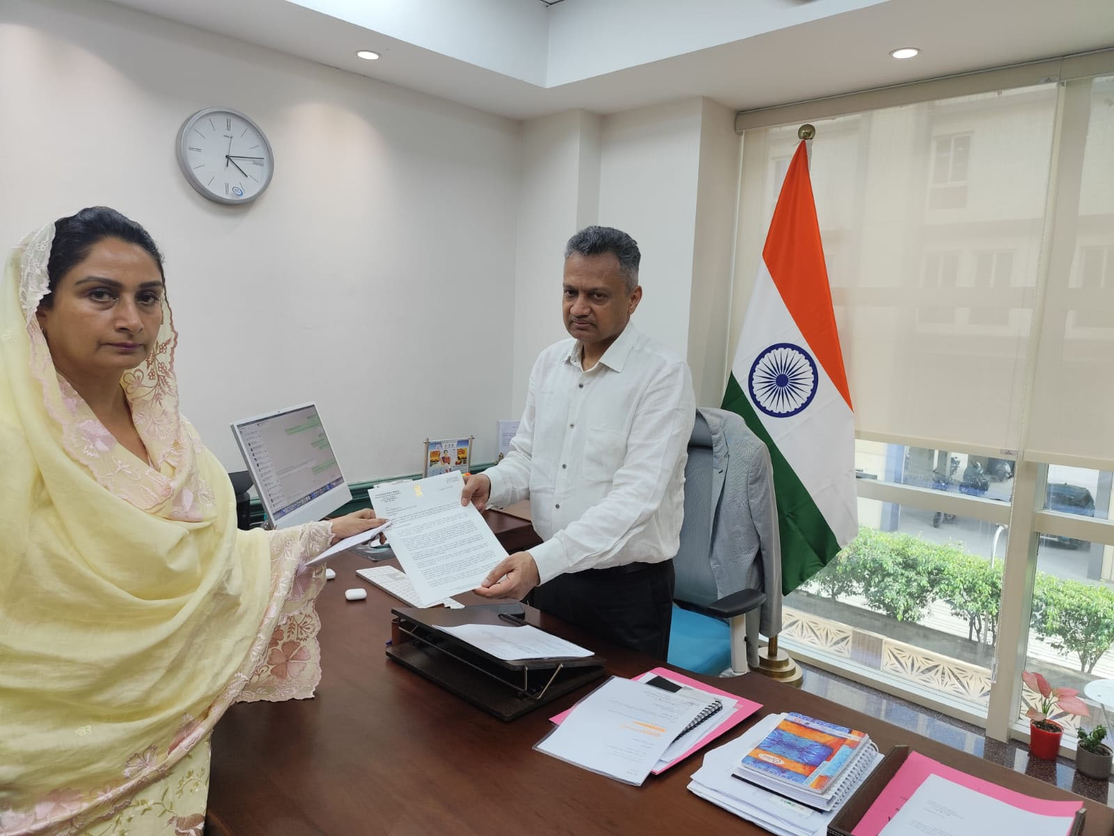 ਹਰਸਿਮਰਤ ਬਾਦਲ ਨੇ CM ਮਾਨ ਖ਼ਿਲਾਫ਼ ਮਹਿਲਾ ਕਮਿਸ਼ਨ ਕੋਲ ਕੀਤੀ ਸ਼ਿਕਾਇਤ