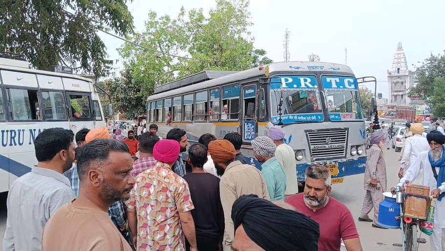 ਸਵਾਰੀਆਂ ਨਾਲ ਭਰੀ PRTC ਬੱਸ ਨਾਲ ਵਾਪਰਿਆ ਹਾਦਸਾ! ਨੈਸ਼ਨਲ ਹਾਈਵੇਅ ਜਾਮ