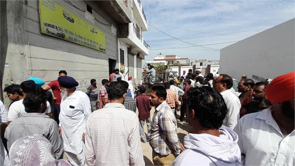 motor garage  motor mechanic  punjab police