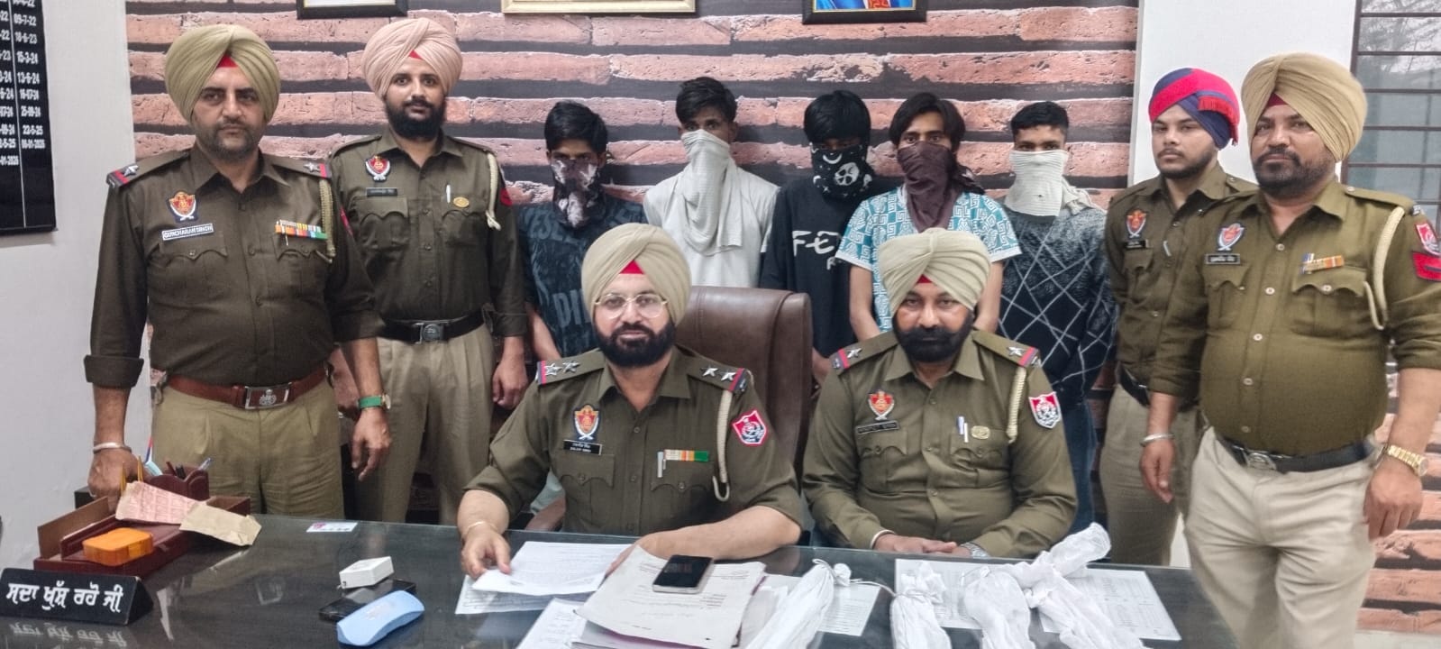 ਲੁਧਿਆਣਾ ਪੁਲਸ ਵੱਲੋਂ 5 ਮੁਲਜ਼ਮ ਗ੍ਰਿਫ਼ਤਾਰ, 3 ਮੋਟਰਸਾਈਕਲ ਅਤੇ 4 ਤੇਜ਼ਧਾਰ ਹਥਿਆਰ ਬਰਾਮਦ