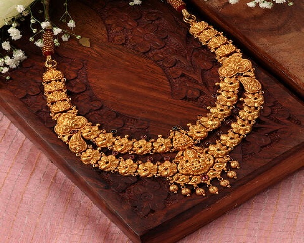 ਫਿਰ ਡਿੱਗੇ ਸੋਨੇ ਦੇ ਭਾਅ ਜਾਣੋ ਕਿੰਨੇ ਹੋਏ 10 ਗ੍ਰਾਮ Gold ਦੇ ਰੇਟ