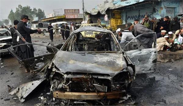 militant attack on tribal leader vehicle in pak