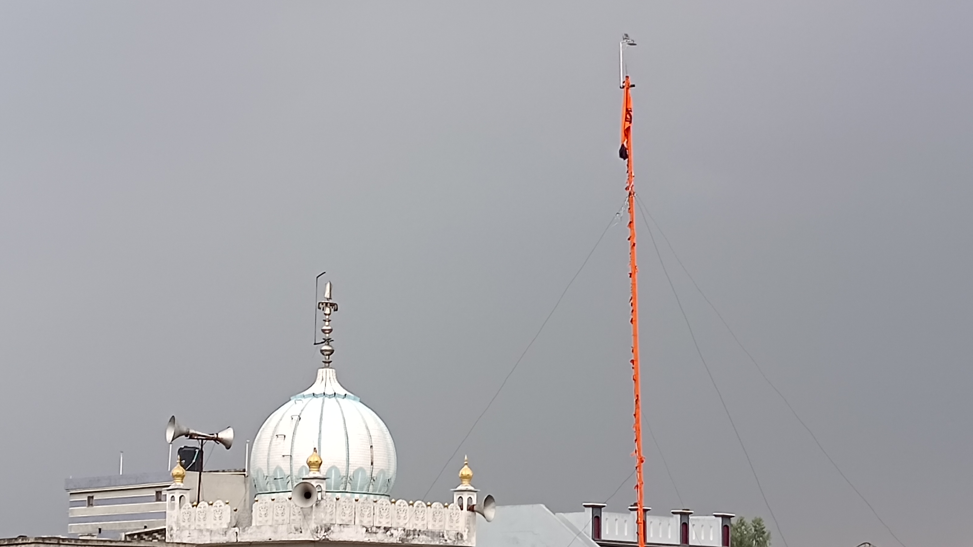 ਬਦਲੇ ਹੋਏ ਮੌਸਮ ਦੇ ਮਿਜਾਜ਼ ਕਾਰਨ ਠੰਡ ਦੀ ਫਿਰ ਤੋਂ ਹੋਈ ਵਾਪਸੀ