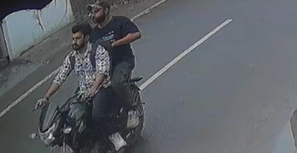 ਜਲੰਧਰ : ਇਨਸਾਨੀਅਤ ਦਿਖਾਉਣੀ ਕਾਰੋਬਾਰੀ ਨੂੰ ਪਈ ਭਾਰੀ, ਲਿਫਟ ਲੈਣ ਵਾਲੇ ਨੇ ਬੈਗ ''ਚੋਂ ਉਡਾਏ ਪੈਸੇ