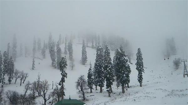 jammu and kashmir  heavy fall in mercury due to snowfall and rain