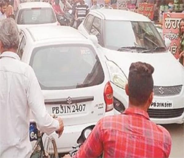 residents of bareta are struggling with traffic problems