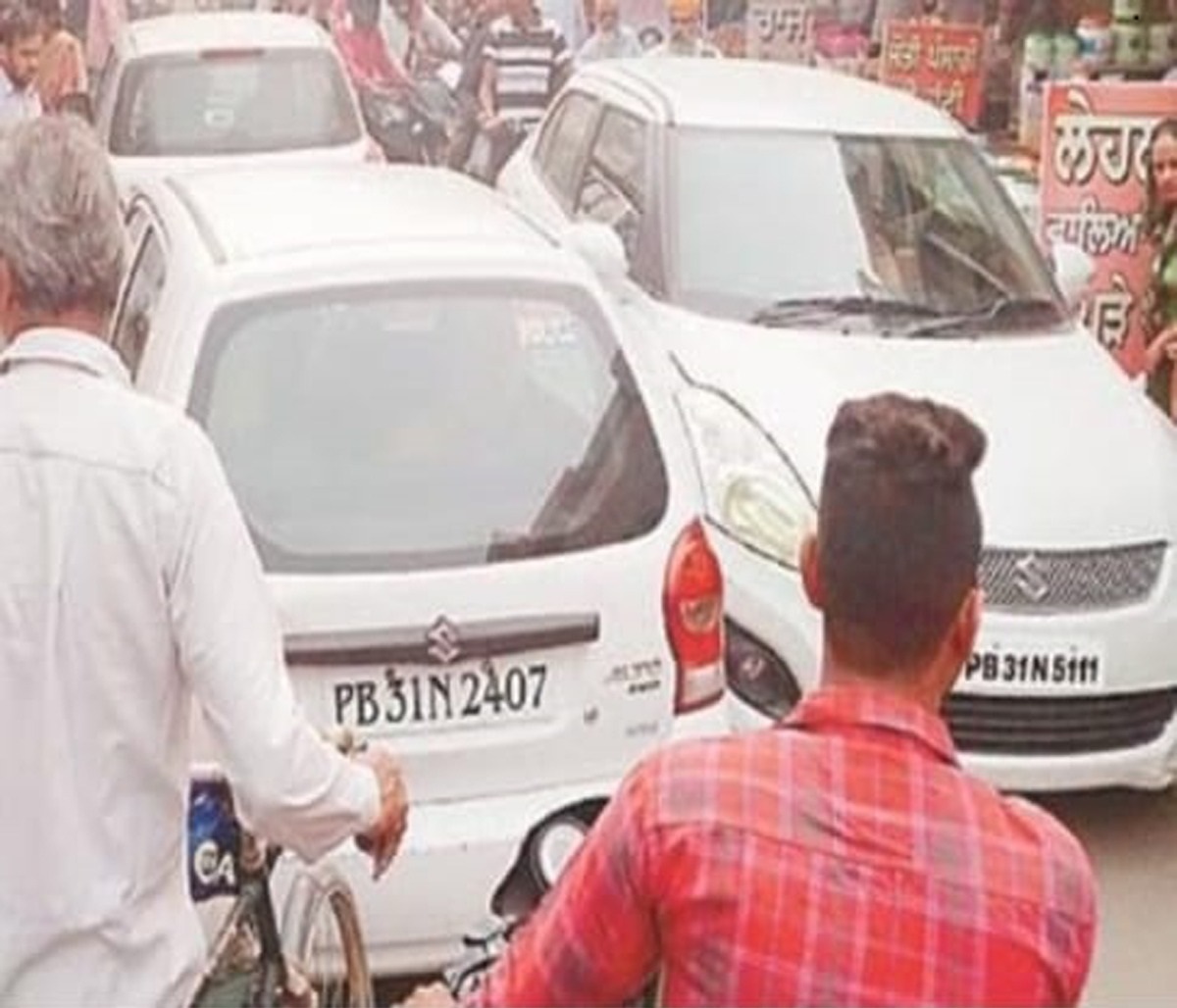 ਟ੍ਰੈਫਿਕ ਸਮੱਸਿਆ ਨਾਲ ਜੂਝ ਰਹੇ ਹਨ ਬਰੇਟਾ ਵਾਸੀ, ਪ੍ਰਸ਼ਾਸਨ ਤੋਂ ਕੀਤੀ ਕਾਰਵਾਈ ਦੀ ਮੰਗ