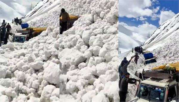 6 people killed due to avalanche