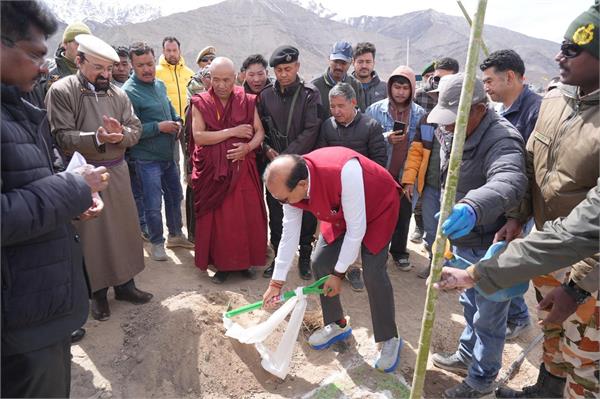 lg vk saxena launches indus river green corridor