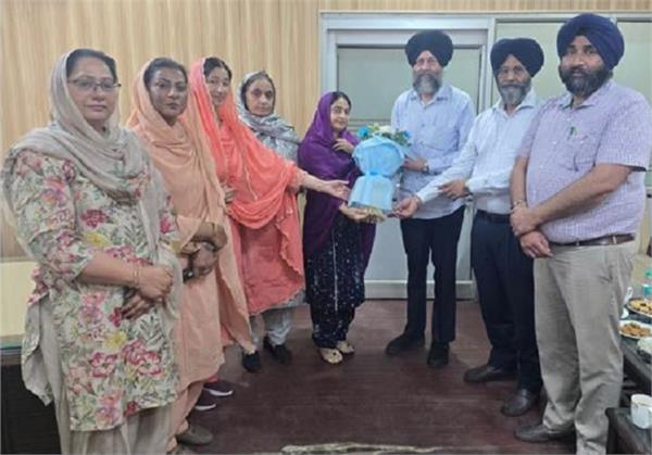 shiromani committee organizes third job fair for college students