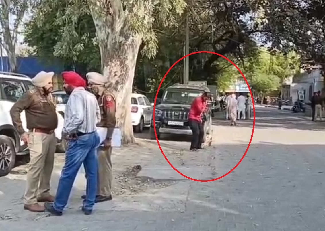 ਨਸ਼ੇ ''ਚ ਝੂਲਦੀ ਜਵਾਨੀ! ਸਿਵਲ ਹਸਪਤਾਲ ''ਚ ਨੌਜਵਾਨ ਦੀ ਵੀਡੀਓ ਵਾਇਰਲ