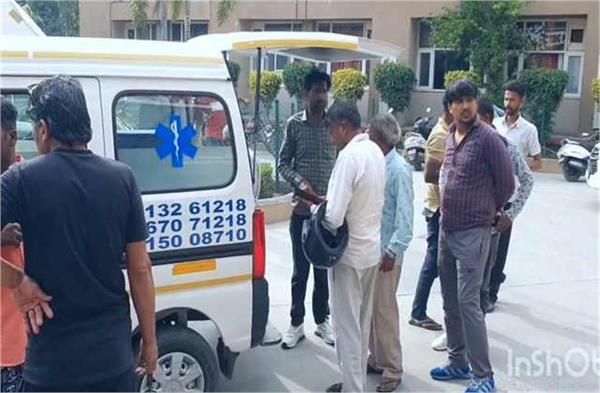 2 workers die after inhaling toxic gas while cleaning chemical tank