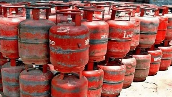 big revelation about black marketing of gas cylinders