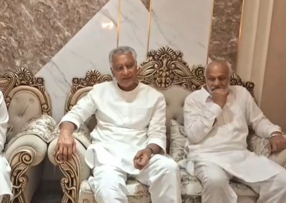 ਦਿੱਲੀ ਦਾ ਲੋਟੂ ਜੱਥਾ ਪੰਜਾਬ ਨੂੰ ਲੁੱਟ ਰਿਹਾ : ਸੁਨੀਲ ਜਾਖੜ