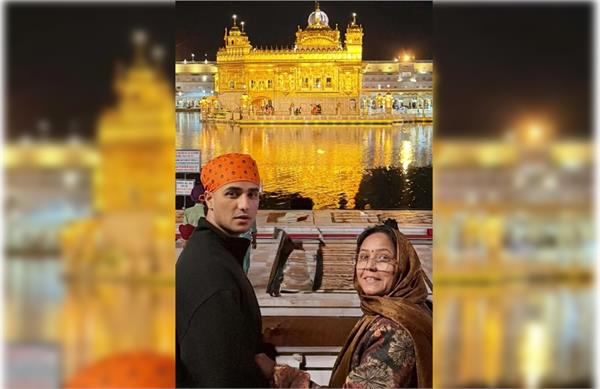 abhishek sharma sachkhand sri harmandir sahib