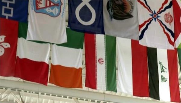 iranian origin students demand change of university flag