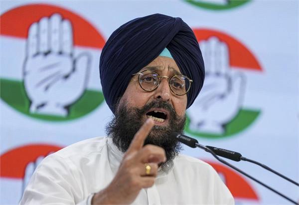 student who questioned faridkot police detained  bajwa