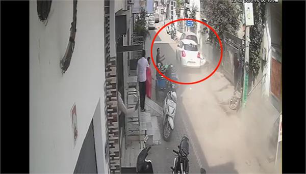 uncontrolled car hits several vehicles