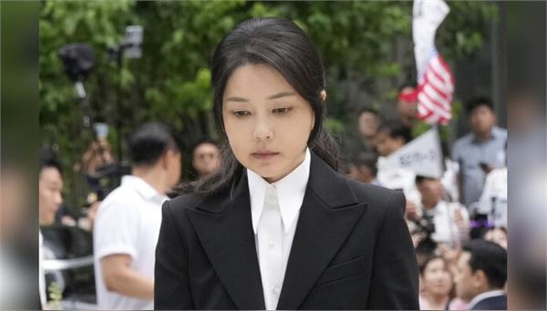 wife of ousted south korean president convicted of corruption