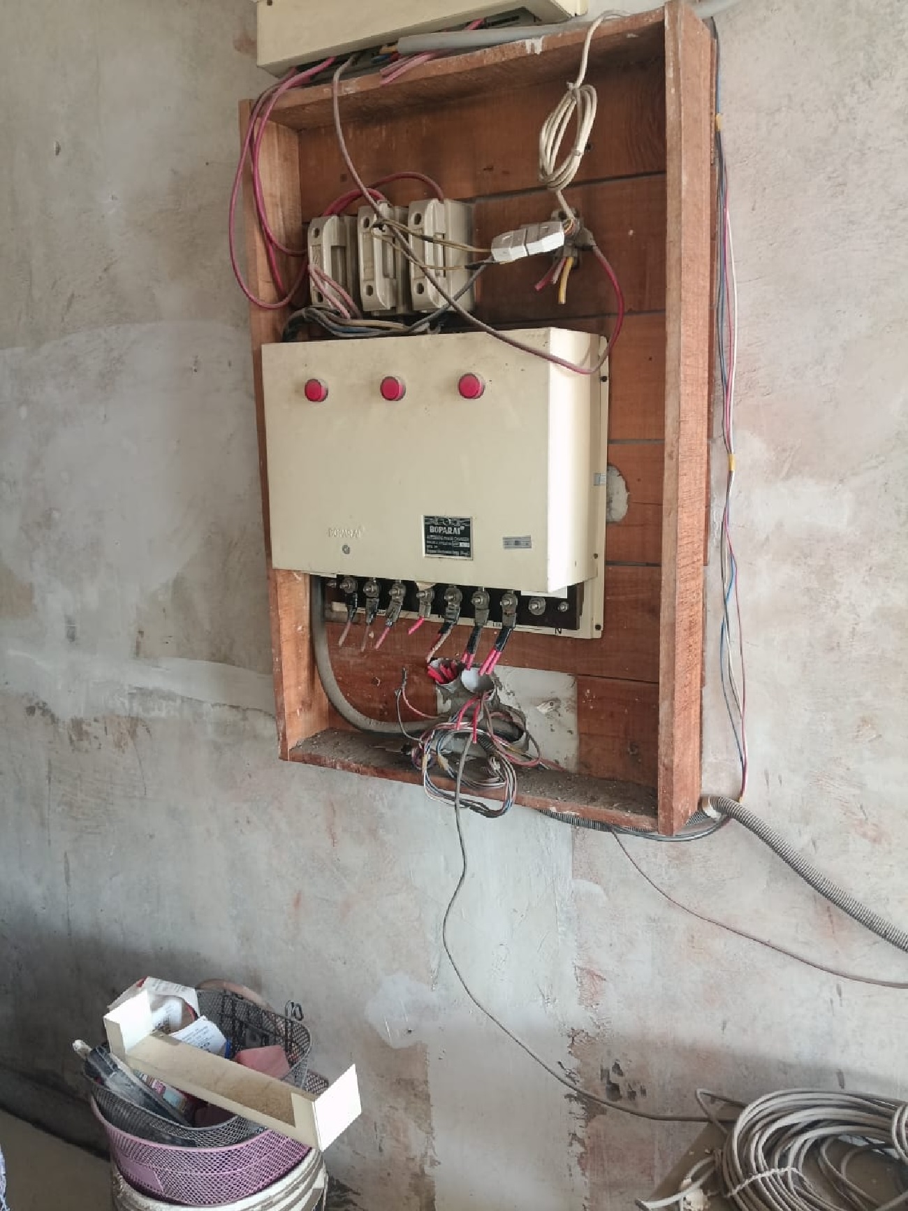 ਲੁਧਿਆਣਾ ਦੇ ਮਾਡਲ ਟਾਊਨ ''ਚ ''ਤਾਰ ਚੋਰ'' ਗਿਰੋਹ ਸਰਗਰਮ, ਬੁੱਕ ਸ਼ਾਪ ''ਚੋਂ 70 ਹਜ਼ਾਰ ਦੀਆਂ ਕੀਮਤੀ ਤਾਰਾਂ ਚੋਰੀ