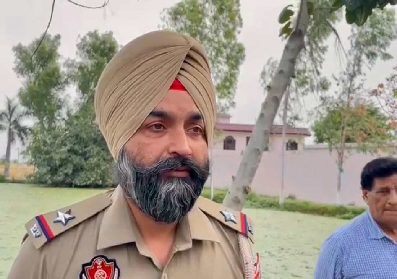 ਫਗਵਾੜਾ ''ਚ ਫੈਲੀ ਸਨਸਨੀ: ਬੀਤੇ 5 ਦਿਨਾਂ ਤੋਂ ਲਾਪਤਾ ਚੱਲ ਰਹੇ ਨੌਜਵਾਨ ਦੀ ਛੱਪੜ ''ਚੋਂ ਮਿਲੀ ਲਾਸ਼