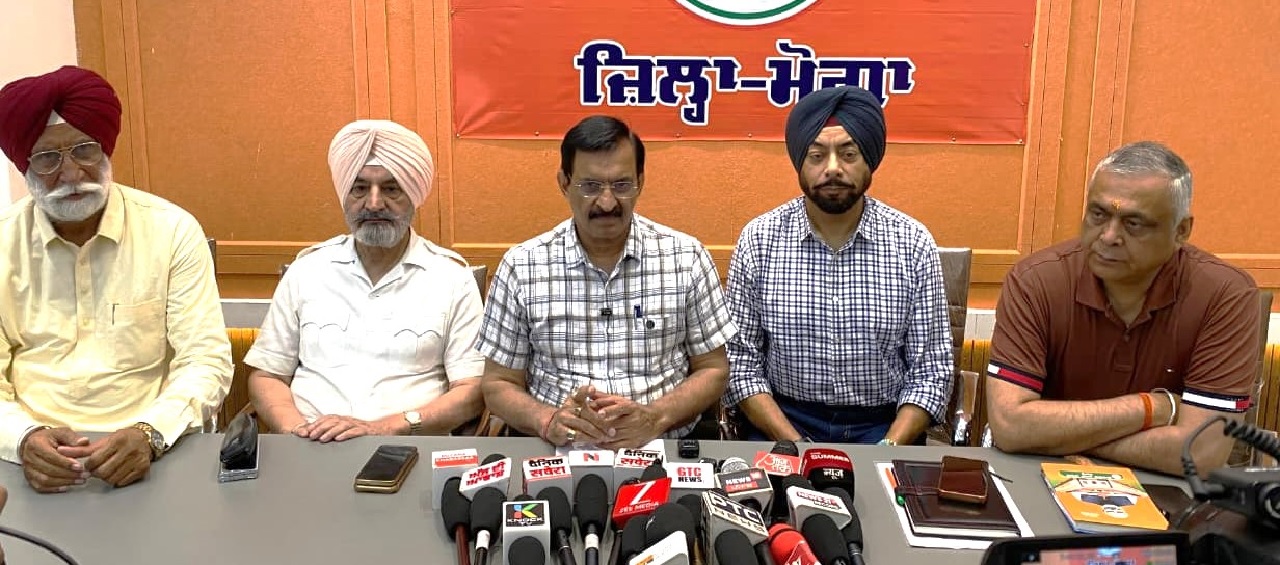 ਭ੍ਰਿਸ਼ਟਾਚਾਰ ਦੇ ਦੋਸ਼ਾਂ ਵੇਲੇ ਗਾਂਧੀ ਜੀ ਦੇ ਅਸੂਲ ਕਿਉਂ ਭੁੱਲੇ? ਕੇਜਰੀਵਾਲ ਦੀ ਘਬਰਾਹਟ ''ਤੇ ਅਨਿਲ ਸਰੀਨ ਦਾ ਤਿੱਖਾ ਹਮਲਾ