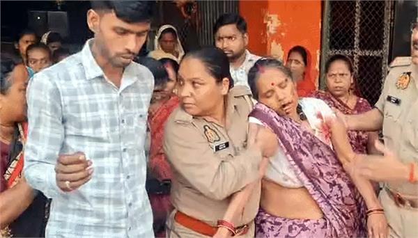 woman cuts off tongue at kali mata temple